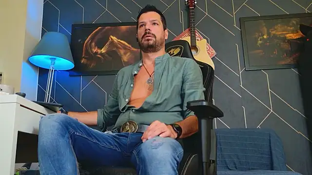 Snapshot of ChrisKox chatting on September 2025 05:10:02 AM ChrisKox online show from September 2025 05:10:02 AM