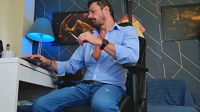 Snapshot of ChrisKox chatting on September 2025 05:22:01 AM ChrisKox online show from September 2025 05:22:01 AM