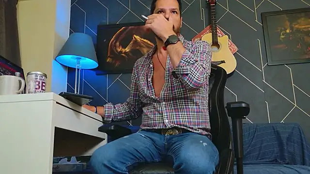 Snapshot of ChrisKox chatting on September 2025 02:27:02 AM ChrisKox online show from September 2025 02:27:02 AM