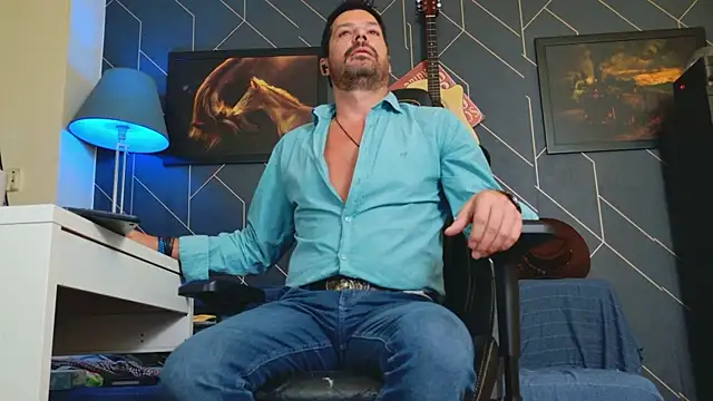 Snapshot of ChrisKox chatting on October 2025 02:53:01 AM ChrisKox online show from October 2025 02:53:01 AM