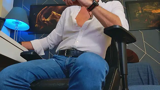 Snapshot of ChrisKox chatting on October 2025 04:09:01 AM ChrisKox online show from October 2025 04:09:01 AM