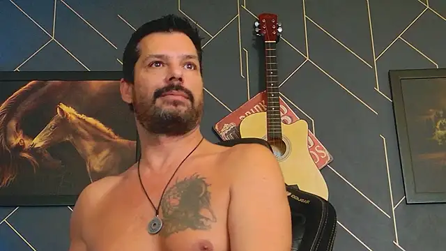 Snapshot of ChrisKox chatting on October 2025 10:18:02 PM ChrisKox online show from October 2025 10:18:02 PM