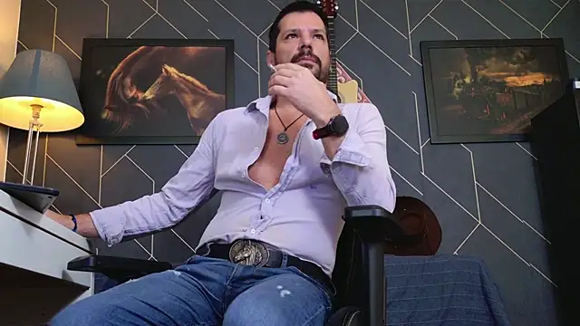 Snapshot of ChrisKox chatting on November 2025 06:12:01 AM ChrisKox online show from November 2025 06:12:01 AM