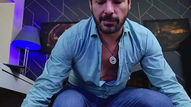 Snapshot of ChrisKox chatting on December 2025 05:56:02 AM ChrisKox online show from December 2025 05:56:02 AM