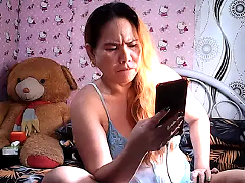 Snapshot of lovely-asian chatting on March 2025 03:20:01 AM lovely-asian online show from March 2025 03:20:01 AM