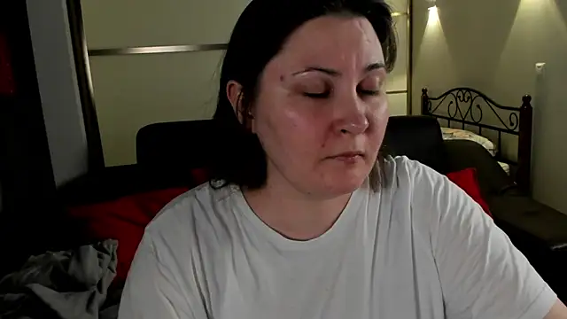 MarySwon online show from March 2025 05:10:02 PM