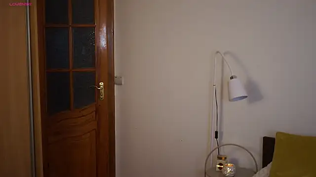 Snapshot of LitleSun chatting on February 2026 04:15:02 PM LitleSun online show from February 2026 04:15:02 PM