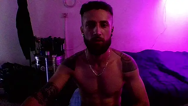 Snapshot of lucky_johanson chatting on January 2025 09:31:02 PM lucky johanson online show from January 2025 09:31:02 PM