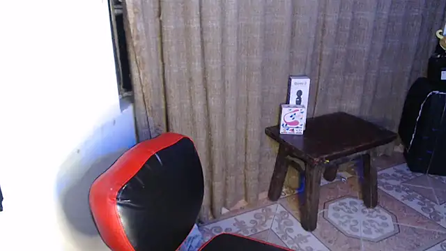 Snapshot of kattydirtylol chatting on October 2025 01:11:01 AM kattydirtylol online show from October 2025 01:11:01 AM