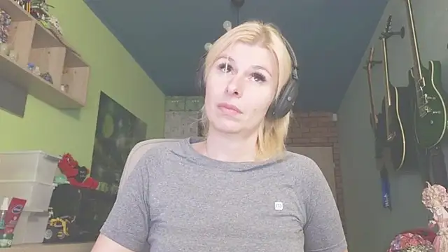 karmija online show from November 2025 09:15:01 PM