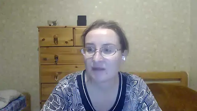 Smart Rose online show from February 2025 05:16:01 PM