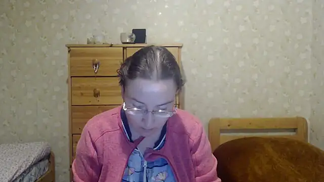 Smart Rose online show from March 2025 07:06:02 PM