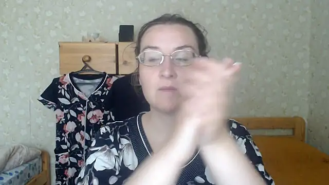 Smart Rose online show from September 2025 11:32:01 AM