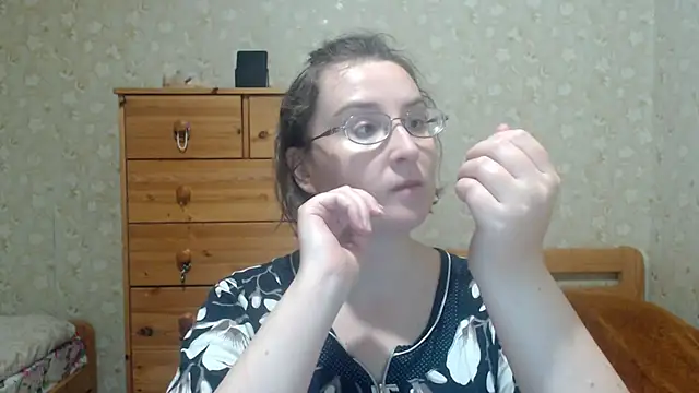 Smart Rose online show from October 2025 05:21:02 PM