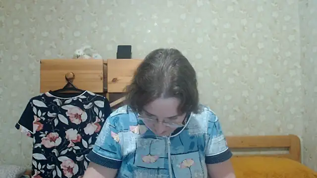 Smart Rose online show from April 2026 04:09:02 PM