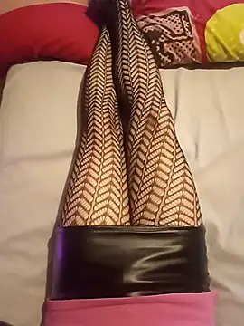 Snapshot of JulietteMaitresse chatting on October 2025 08:41:02 PM JulietteMaitresse online show from October 2025 08:41:02 PM