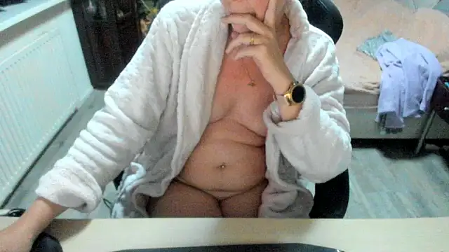 Snapshot of minoesje37 chatting on October 2025 07:36:02 PM minoesje37 online show from October 2025 07:36:02 PM