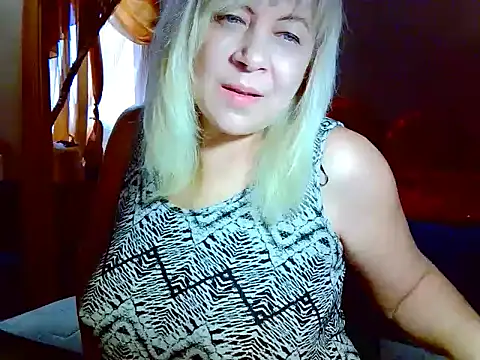 Snapshot of AgoniA7 chatting on April 2026 06:54:01 AM AgoniA7 online show from April 2026 06:54:01 AM