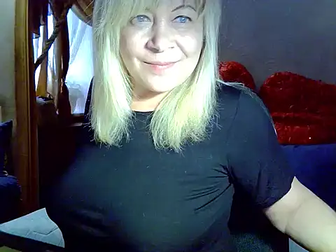 Snapshot of AgoniA7 chatting on April 2026 03:42:01 PM AgoniA7 online show from April 2026 03:42:01 PM