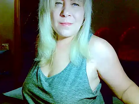 Snapshot of AgoniA7 chatting on May 2026 06:37:01 PM AgoniA7 online show from May 2026 06:37:01 PM