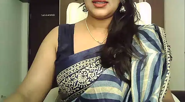 Snapshot of Spandana_Sweety chatting on December 2024 12:44:01 PM Spandana Sweety online show from December 2024 12:44:01 PM