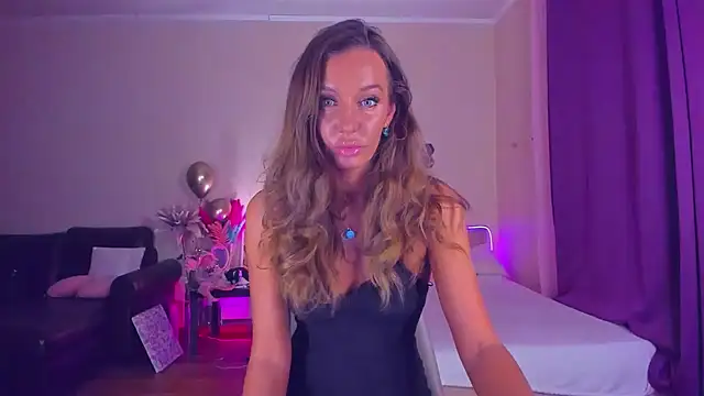 Snapshot of EmmaAbramson chatting on December 2025 04:01:01 PM EmmaAbramson online show from December 2025 04:01:01 PM