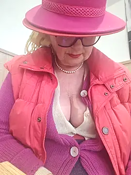 MucMilf59 online show from November 2025 12:08:02 PM