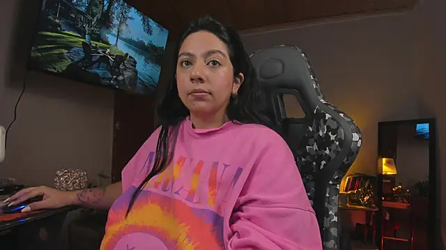 coraline latin online show from February 2025 09:01:01 PM