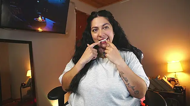coraline latin online show from April 2026 11:07:01 PM