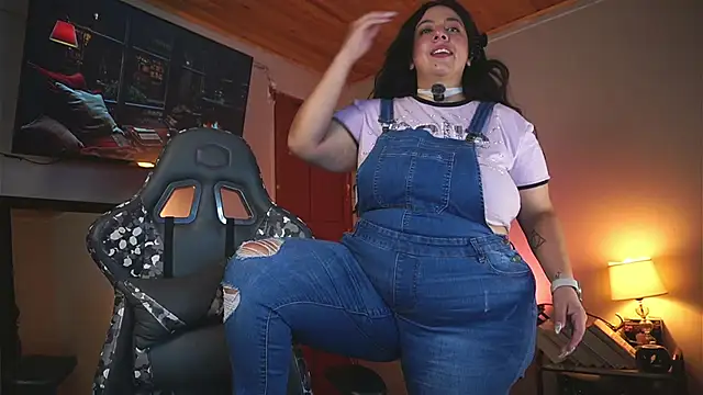 coraline latin online show from May 2026 12:10:01 PM