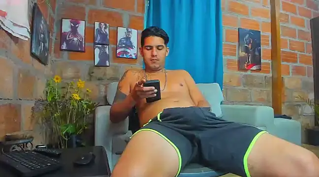 Snapshot of Zack_Grey chatting on March 2025 12:37:01 PM Zack Grey online show from March 2025 12:37:01 PM