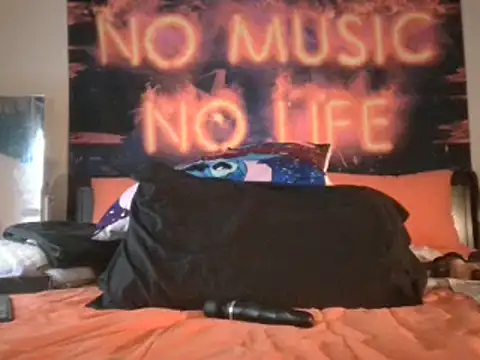 EnticingAaliyah online show from February 2025 08:00:01 PM