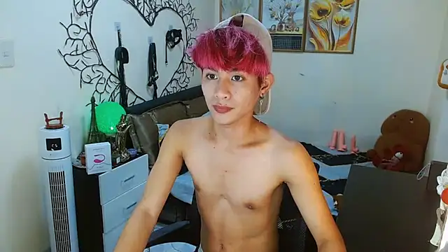 WildestTwink online show from September 2025 06:02:01 PM