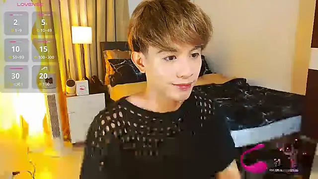WildestTwink online show from June 2026 02:10:01 PM