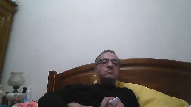 Snapshot of CarlosRocha73 chatting on April 2026 10:32:02 PM CarlosRocha73 online show from April 2026 10:32:02 PM
