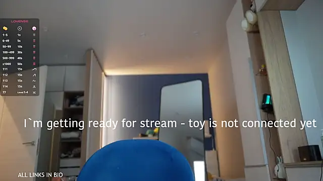 LAUREL HAZEL online show from February 2025 06:55:02 PM