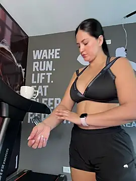 Carolina Novoa online show from May 2026 05:21:01 PM