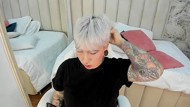 Snapshot of amy_ink chatting on September 2025 11:21:02 AM amy ink online show from September 2025 11:21:02 AM