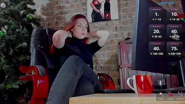 Snapshot of MrsVenus chatting on February 2025 07:07:02 AM MrsVenus online show from February 2025 07:07:02 AM