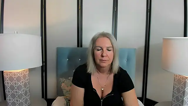 EricaTop online show from January 2025 04:41:01 PM