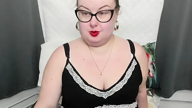 Snapshot of dirtyBonnie chatting on March 2025 07:01:02 PM dirtyBonnie online show from March 2025 07:01:02 PM