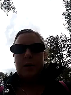 SwedishJennifer online show from May 2026 12:32:01 PM