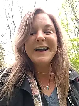 SwedishJennifer online show from May 2026 12:01:01 PM