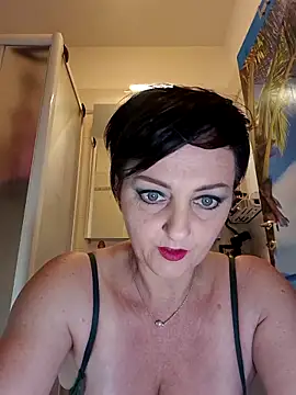 lucillabollente online show from April 2026 04:10:02 AM