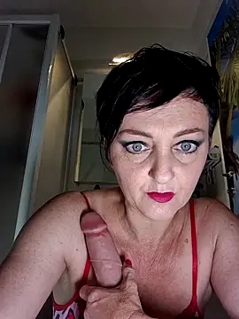 lucillabollente online show from June 2026 04:18:02 AM