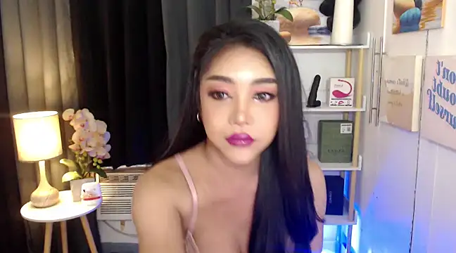 Snapshot of AsianMariaTs chatting on January 2025 11:00:01 AM AsianMariaTs online show from January 2025 11:00:01 AM