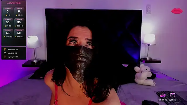 Snapshot of Zafira_Alabi chatting on February 2025 10:21:02 PM Zafira Alabi online show from February 2025 10:21:02 PM