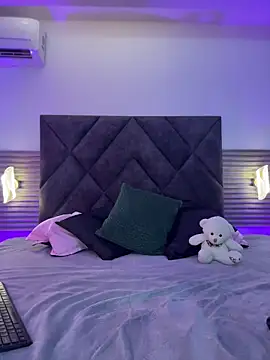 Zafira Alabi online show from March 2026 04:45:02 PM