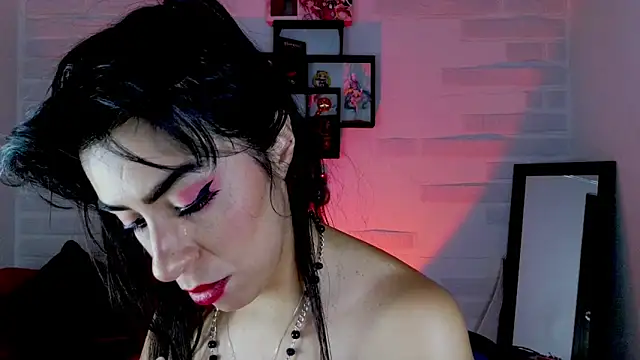 Snapshot of sky_girl1 chatting on December 2024 11:36:01 AM sky girl1 online show from December 2024 11:36:01 AM