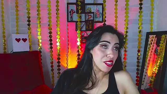 Snapshot of sky_girl1 chatting on February 2025 06:50:02 AM sky girl1 online show from February 2025 06:50:02 AM